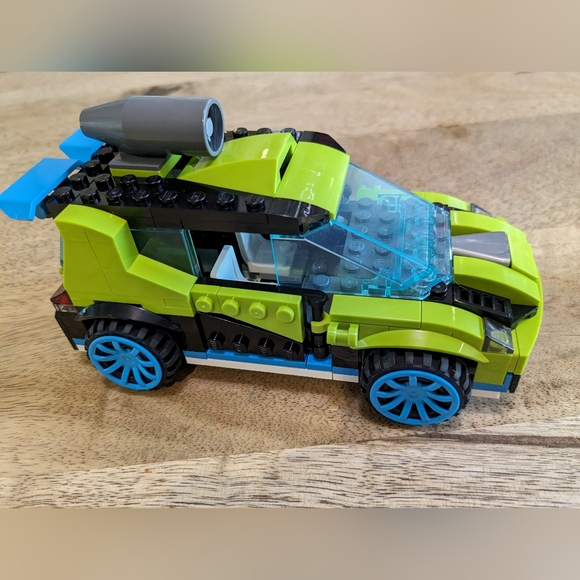 Lego 31074 Creator 3 in 1 Rocket Rally Car - Picture 4 of 16